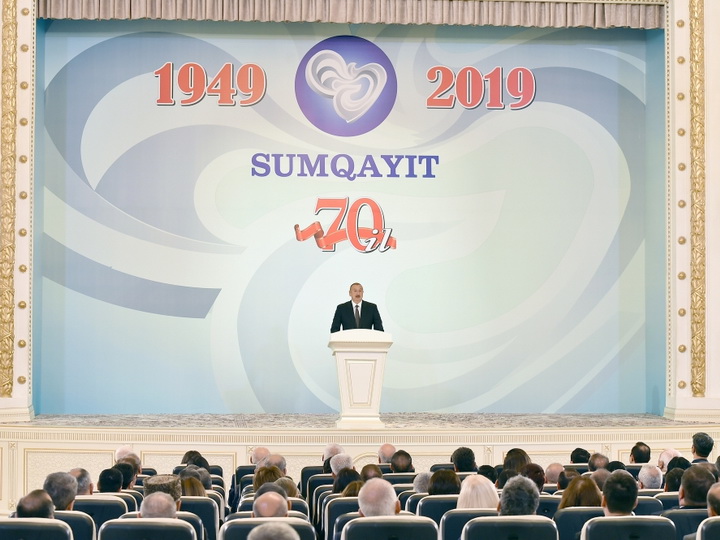 Ильхам Алиев принял участие в мероприятии, посвященном 70-летию Сумгайыта - ФОТО