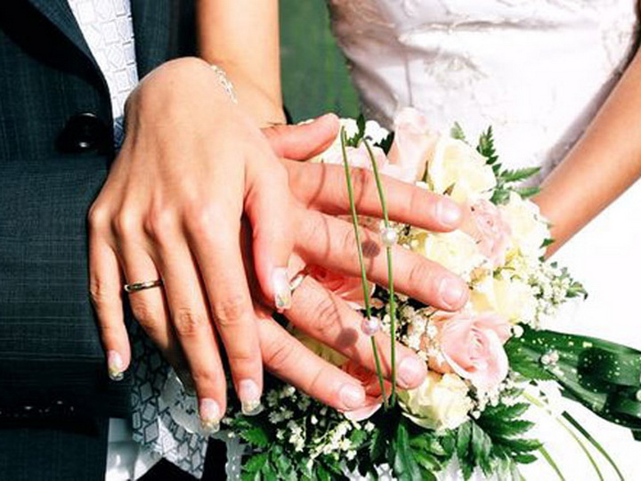 В Азербайджане сократилось количество ранних браков