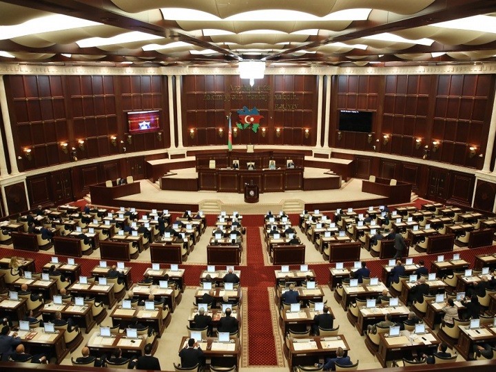 Azərbaycanda Milli Məclis buraxılır