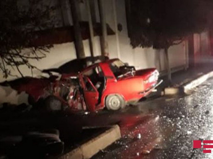 В результате ДТП в Шамкире погибли 5 человек - ФОТО