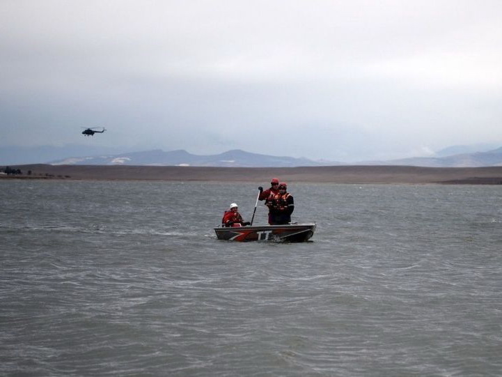 Спасательные службы Азербайджана и Грузии продолжают поиски пропавших рыбаков