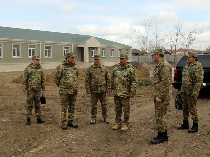 Министр обороны ознакомился с ходом строительных работ в воинских частях прифронтовой зоны – ВИДЕО - ФОТО