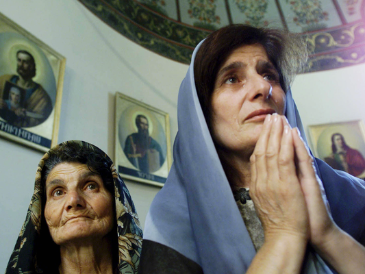 «Лента.ру»: В Армении католикоса обвиняют в превращении церкви в бизнес