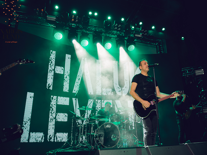 Haluk Levent Sura üçün xeyriyyə konserti verdi – FOTO