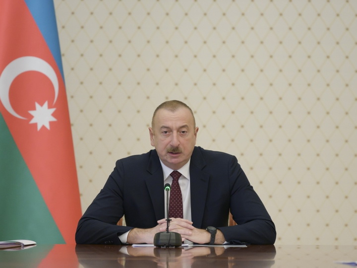 Ильхам Алиев: «Происходит пожар, сами же виноваты, но приходят и говорят: пусть государство даст деньги»