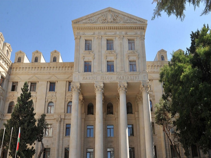 İsveçrəli kosmonavtın adı “qara siyahı”dan çıxarılıb