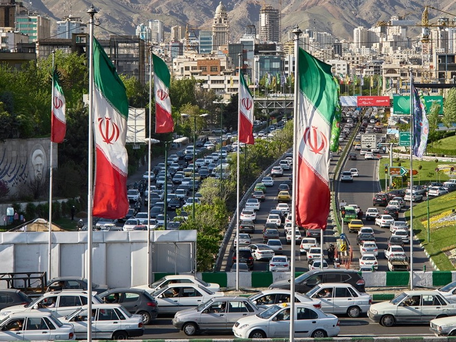 Тегеран рассматривает возможность высылки британского посла