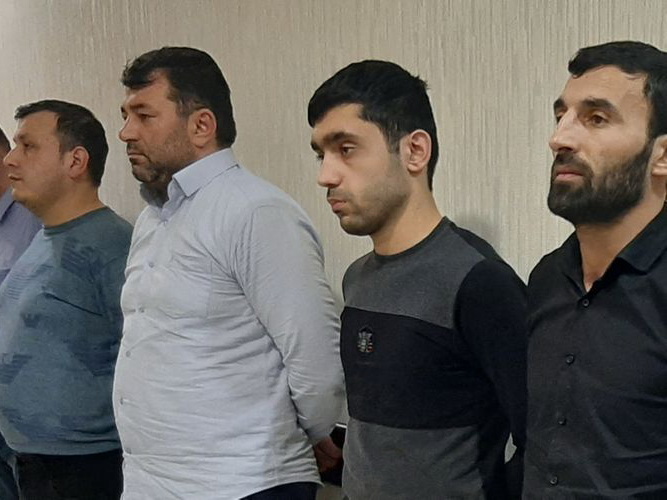 «Травили людей фальшивыми Jack Daniels и Chivas»: В Баку арестована банда производителей суррогатного алкоголя – ФОТО - ВИДЕО