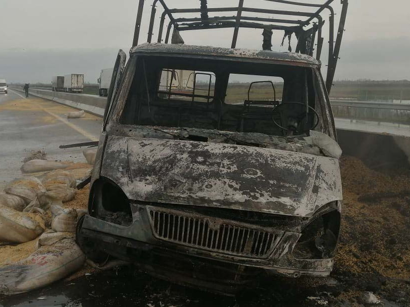 В Лянкяране в результате ДТП один человек сгорел заживо - ФОТО