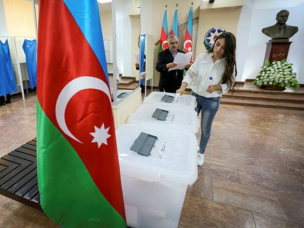 В Азербайджане начали печатать избирательные бюллетени для парламентских выборов