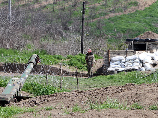 На оккупированных территориях Азербайджана армянский солдат пытался покончить с собой