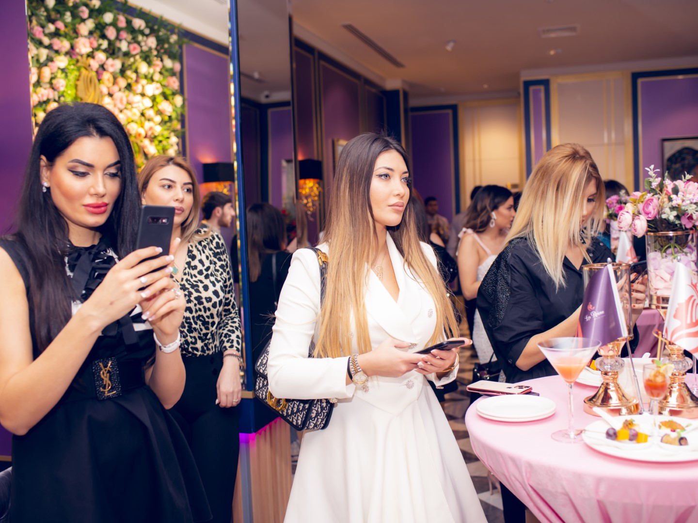 В Баку состоялось торжественное открытие центра красоты премиум-класса La Reine - ФОТО – ВИДЕО