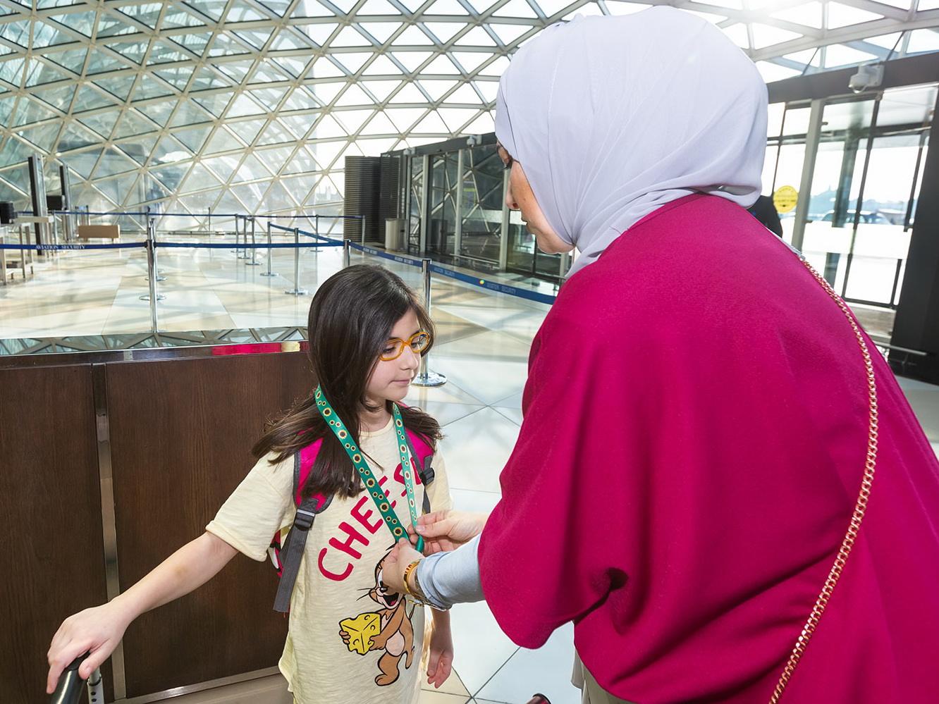 В бакинском аэропорту созданы условия для пассажиров с невидимой инвалидностью - ФОТО