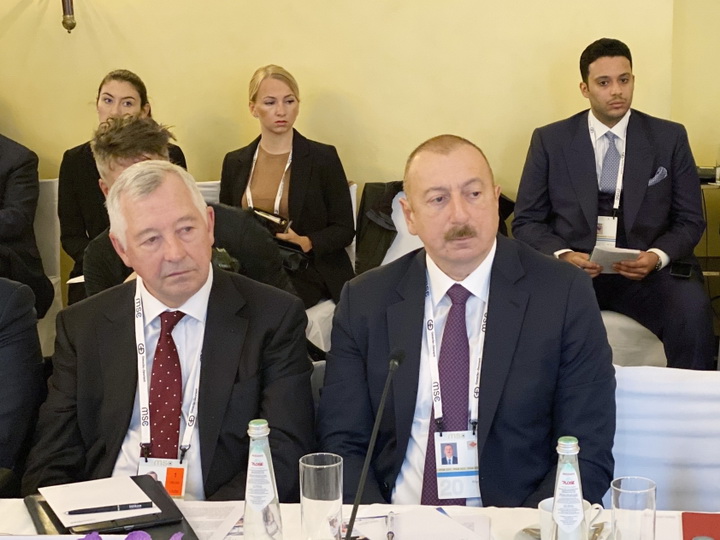 Президент Ильхам Алиев принял участие в «круглом столе» на тему «Энергетическая безопасность» - ФОТО