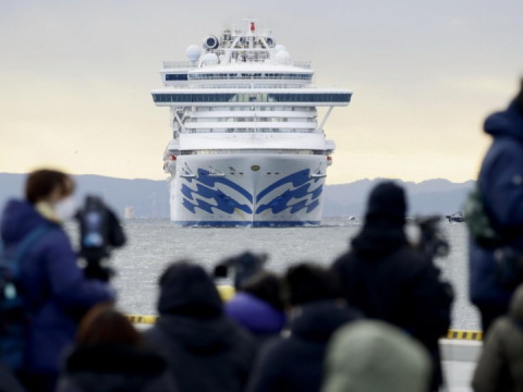 Началась эвакуация пассажиров с карантинного лайнера Diamond Princess