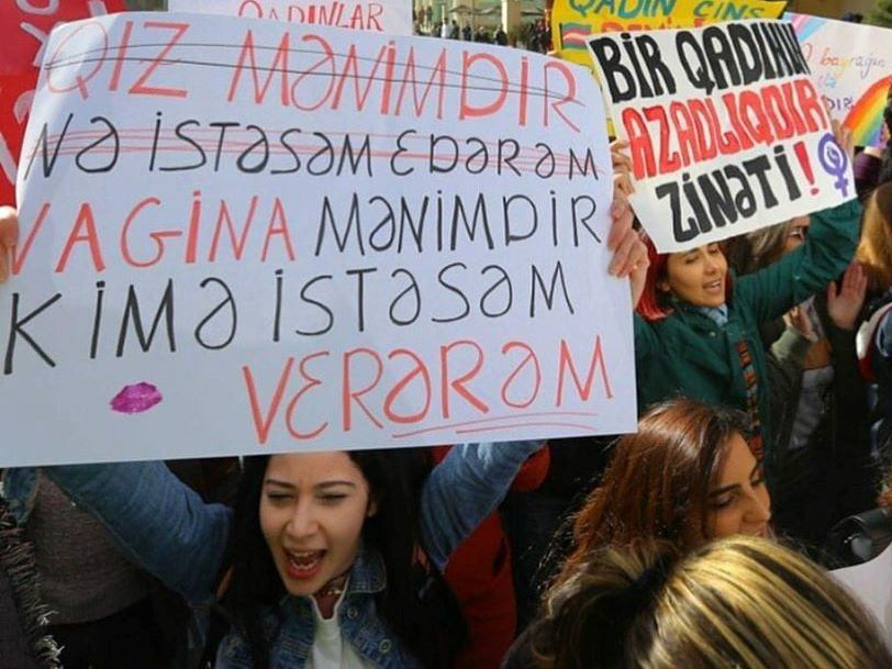 “Vagina ehtirasları” və ya azərbaycanlı feministlərin əsl siması – FOTO – VİDEO