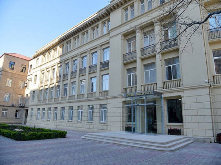Təhsil Nazirliyində vətəndaş qəbulu müvəqqəti dayandırıldı