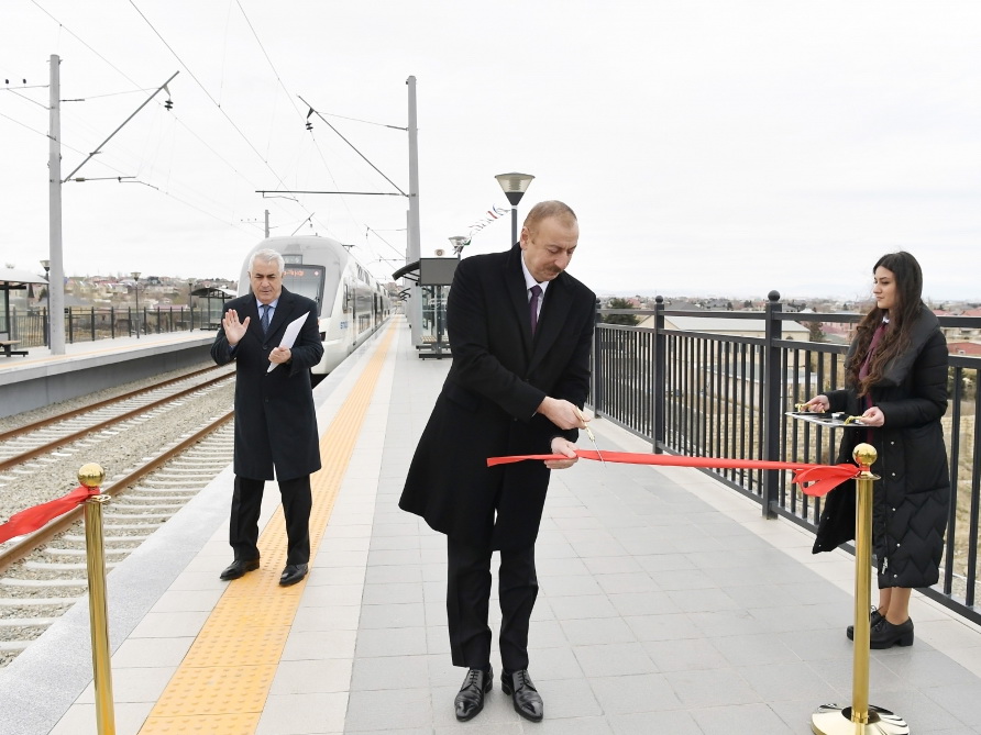 Ильхам Алиев принял участие в открытии части кольцевой железной дороги Пиршаги-Горадил-Новханы-Сумгайыт - ФОТО