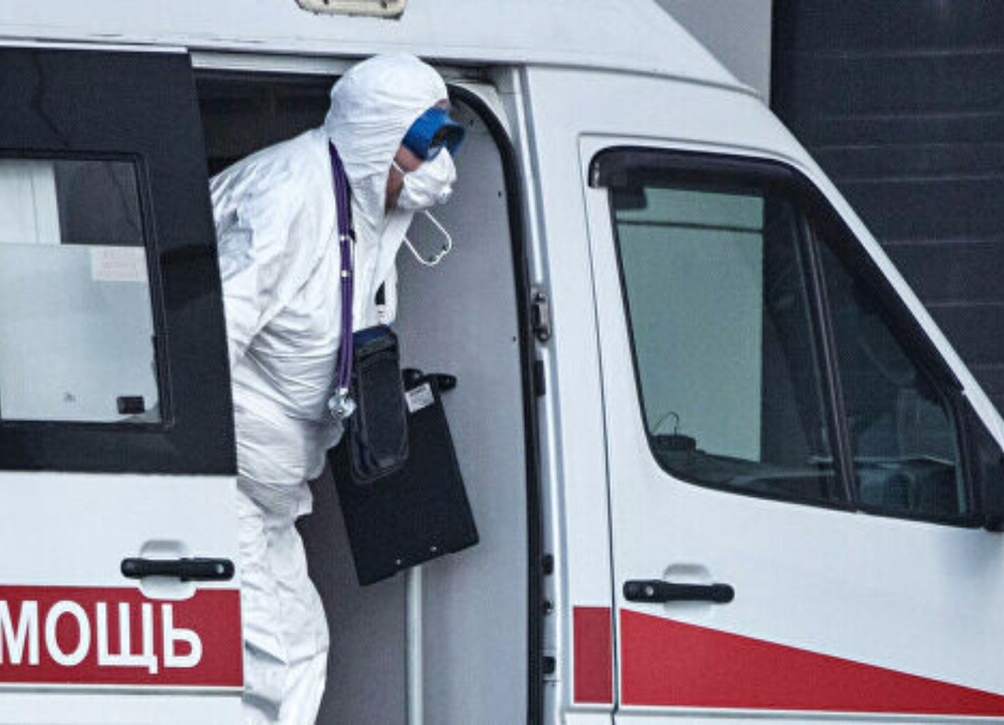 Россия готовится к «атомному взрыву» ситуации с коронавирусом