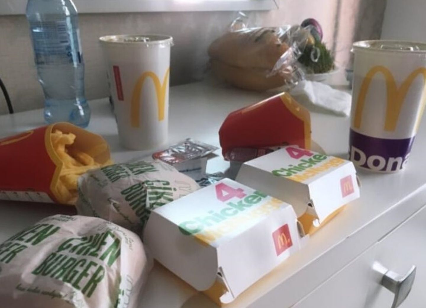 «Спасибо, что думаете о нас!». Приятный сюрприз от McDonald’s Азербайджан для находящихся на карантине 