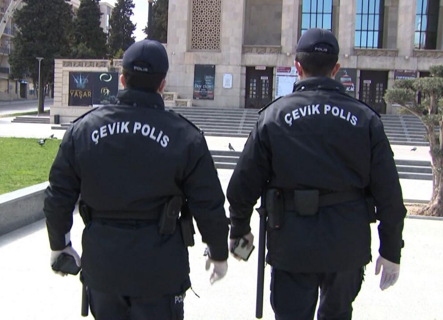 Полиция Баку контролирует соблюдение карантина в столице