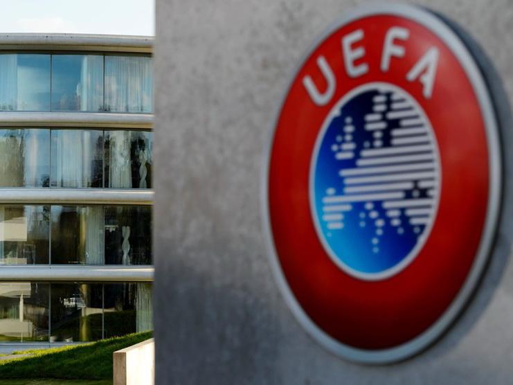 УЕФА перенес все июньские матчи сборных