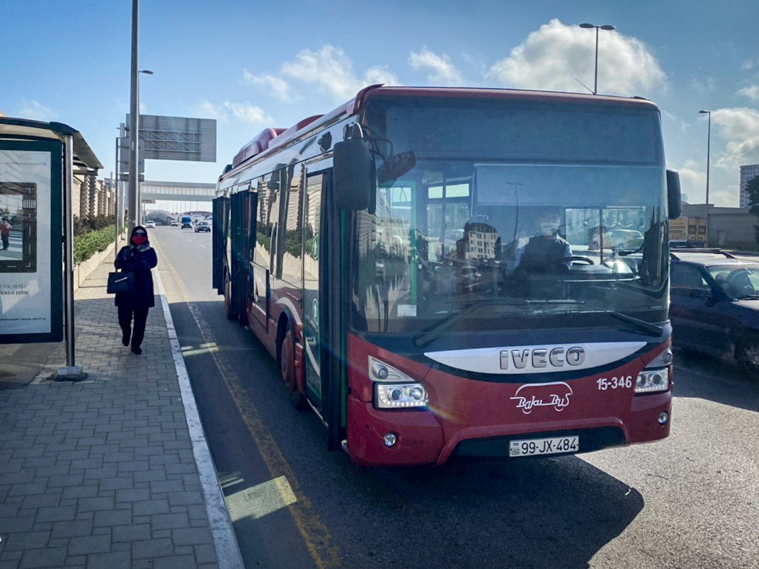 Из бакинских поселков в центр столицы организуют экспресс-автобусы
