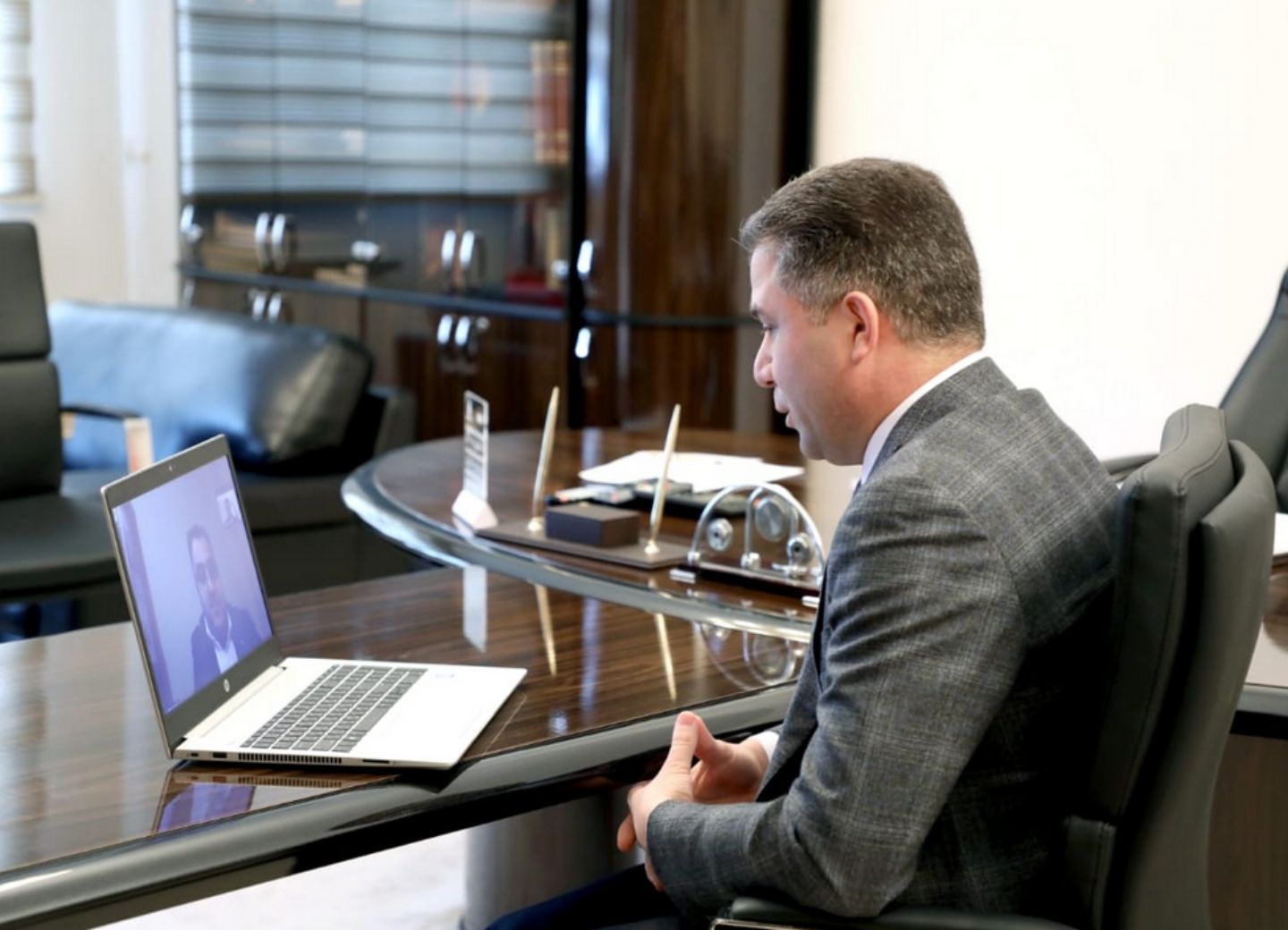 Состоялся онлайн CEO Forum с участием генерального директора ПО «Азеригаз» Руслана Алиева 