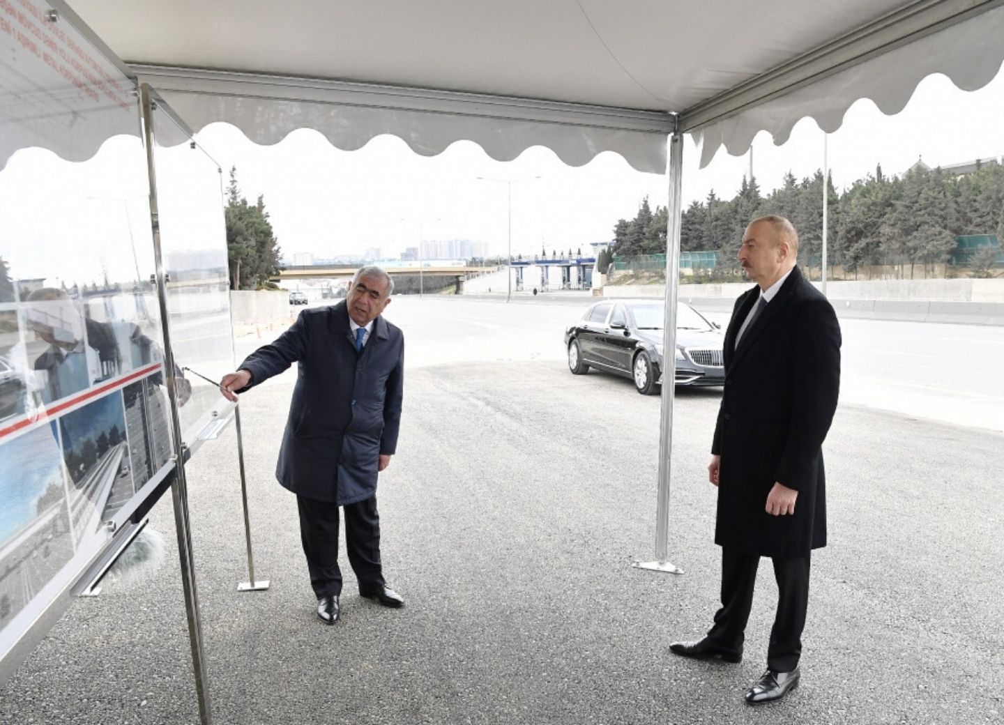 Ильхам Алиев ознакомился с работой по расширению дороги Баку-Сумгайыт - ФОТО