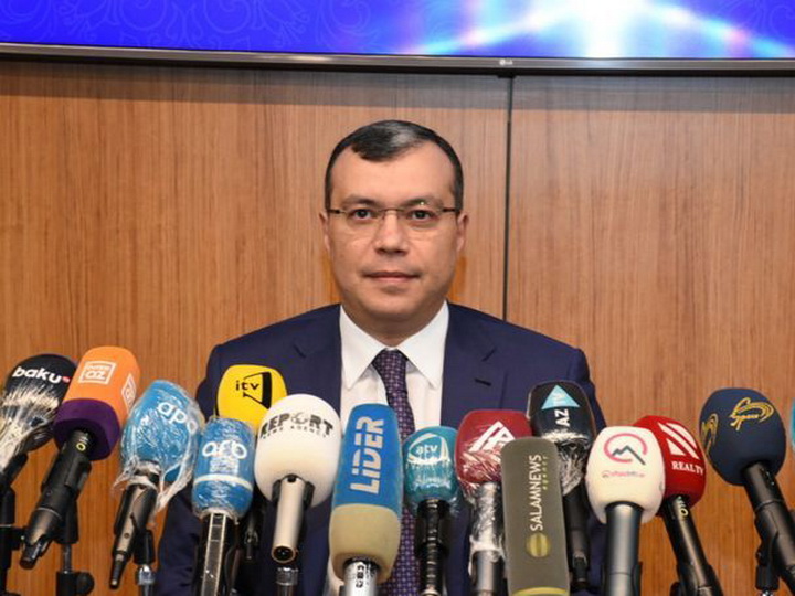 Министр: Если один член семьи получает зарплату, другому единовременная выплата предоставляться не будет