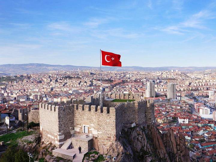 Гражданам Азербайджана, находящимся в Турции в трудном положении, оказана помощь
