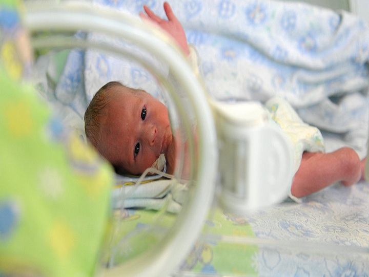 Bakıda yeni doğulmuş uşaqda və anasında koronavirus aşkarlanıb – VİDEO