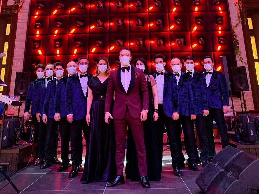 Коронавирус против шоу-бизнеса: как пандемия ударила по заработку азербайджанских артистов - ФОТО  