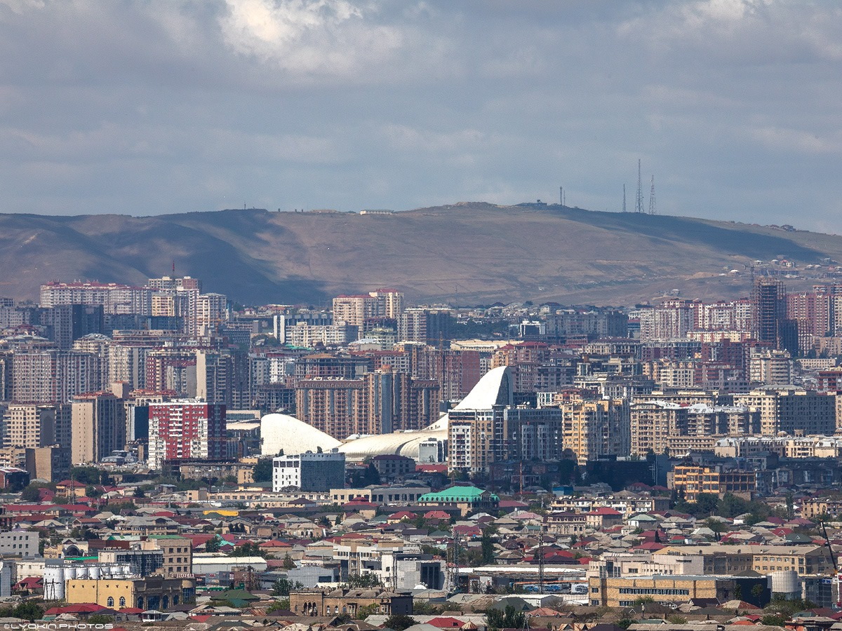 Невероятно атмосферно: утренние кадры и вид на горы из поселка Ахмедлы – ФОТО