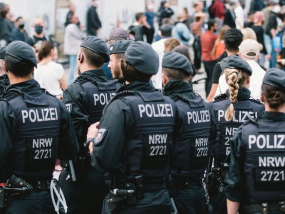 Германию сотрясают антикарантинные протесты – ФОТО – ВИДЕО