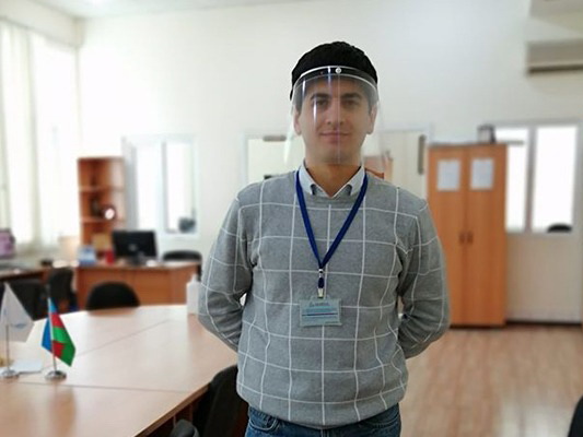Азербайджанский журналист заразился коронавирусом - ФОТО
