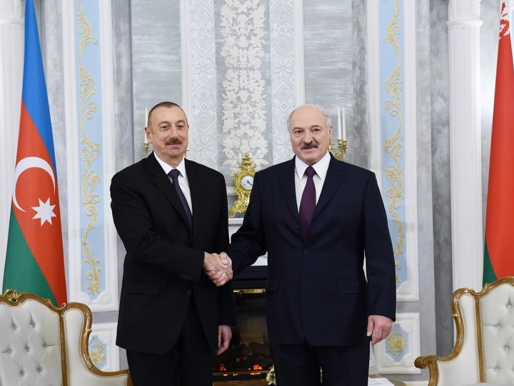 Ильхам Алиев поздравил Александра Лукашенко с Днем независимости