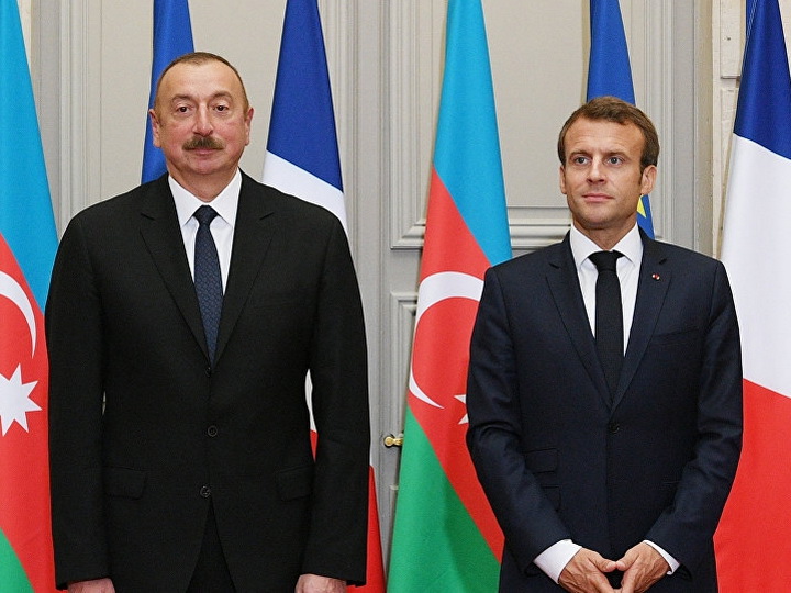 Эмманюэль Макрон поздравил Президента Ильхама Алиева с Днем Республики