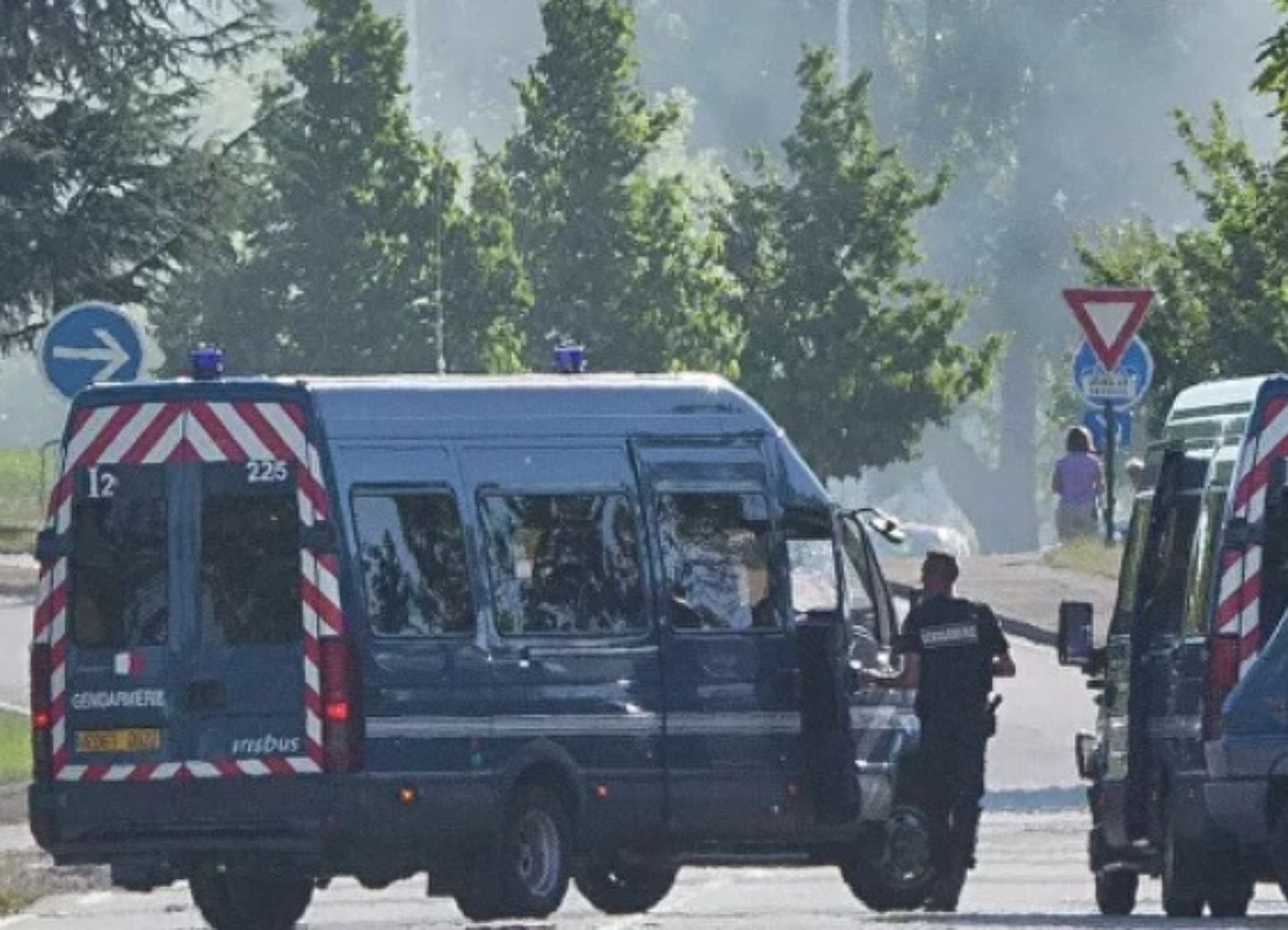 Во Франции мужчина убил трех человек на предприятии, сообщили СМИ