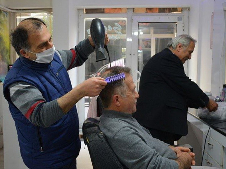 В Азербайджане будет создана система онлайн-очередей для парикмахерских и салонов красоты