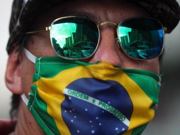 COVID-19 в мире: число зараженных в Бразилии превысило полмиллиона человек – ФОТО