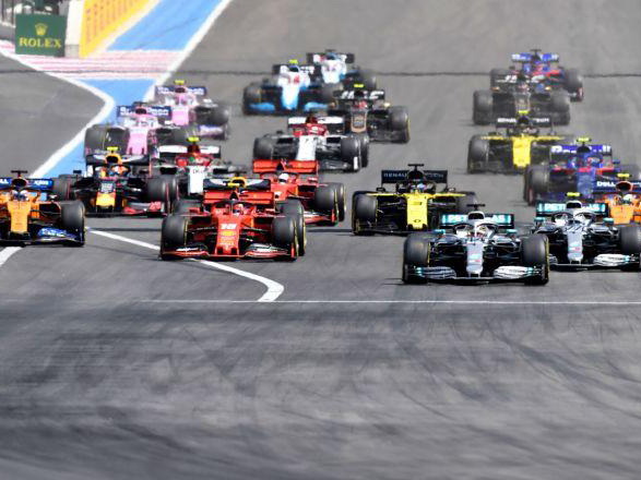 «Формула-1» утвердила даты восьми первых Гран-при