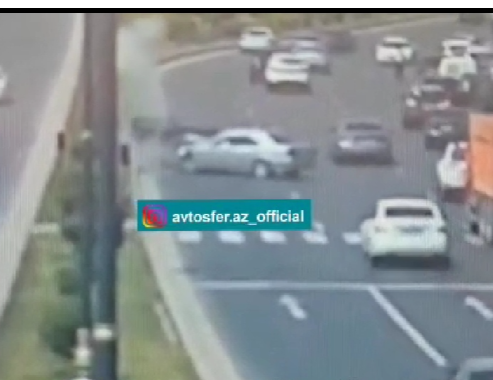 Бакинский автош устроил гонки с полицией: Таран на «встречке» - ВИДЕО