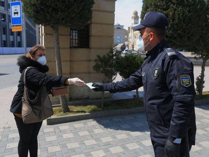 В Баку для выхода из дома в дни жёсткого карантинного режима потребуется разрешение МВД