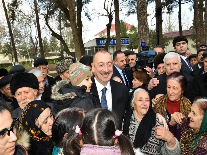 “Cənab Prezident, Azərbaycan Sizinlə fəxr edir” – Prezidentə yazırlar