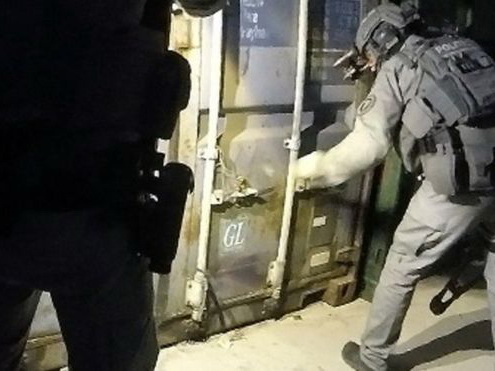 Недалеко от Роттердама обнаружены камеры пыток в грузовых контейнерах