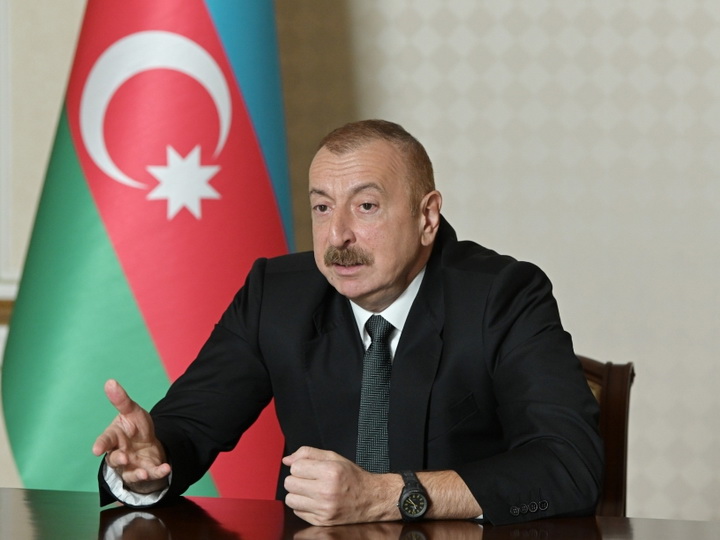 Президент Азербайджана озвучил, сколько человек официально обратились в военкоматы