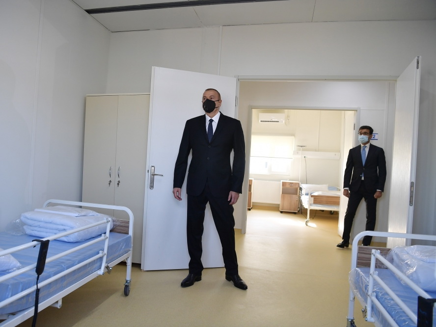 Ильхам Алиев принял участие в открытии в Гобустане больницы модульного типа для лечения больных коронавирусом - ФОТО