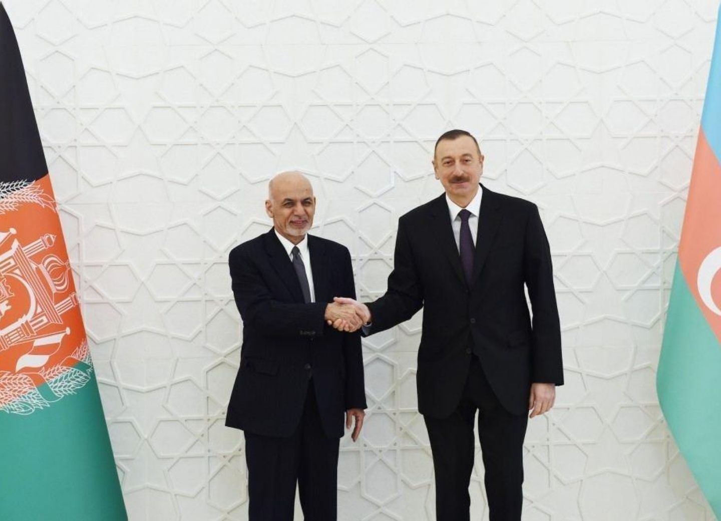 Президент Афганистана поздравил Ильхама Алиева с Гурбан байрамы 