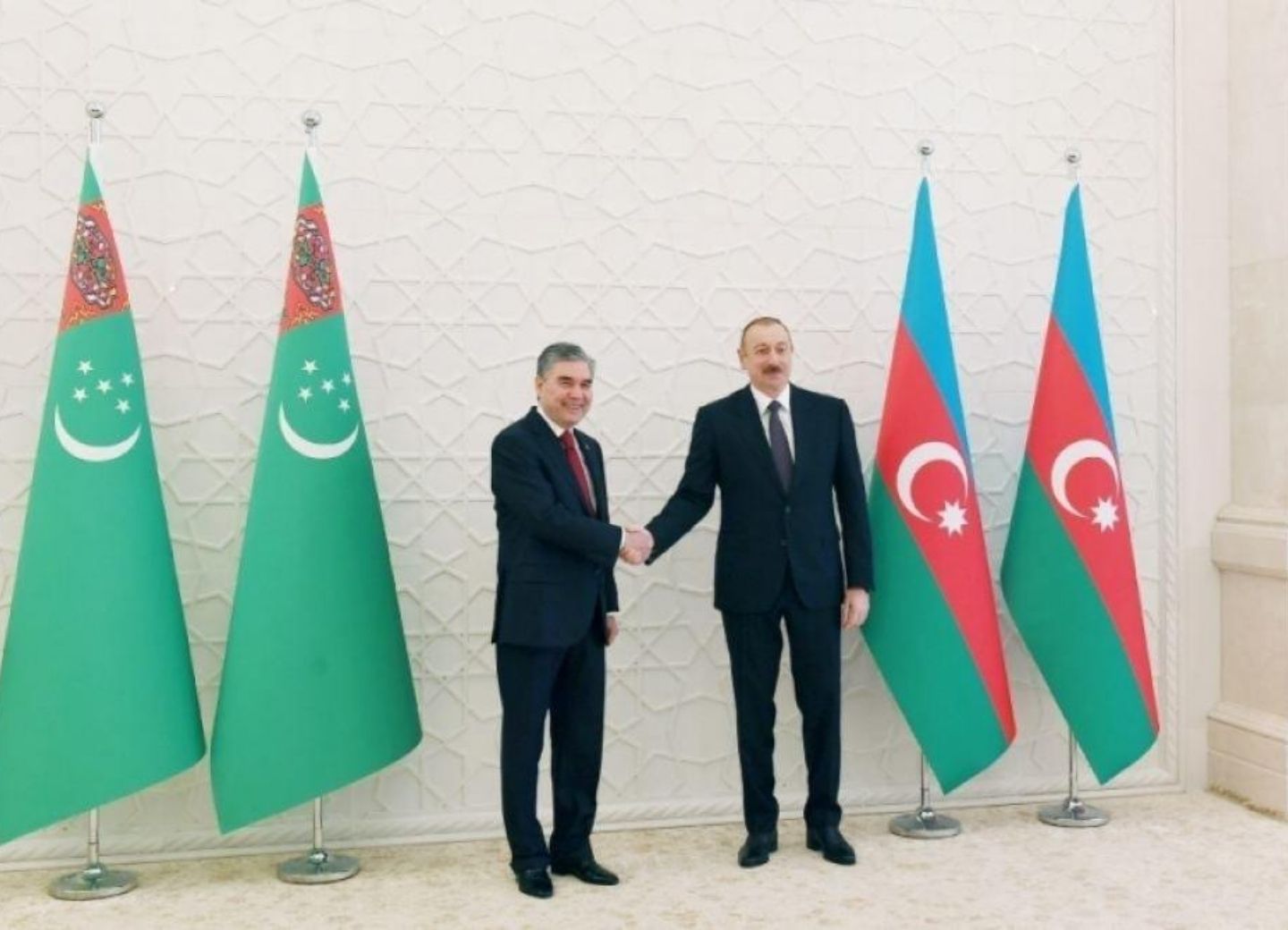 Президенты Азербайджана и Туркменистана выразили уверенность в дальнейшем укреплении связей 